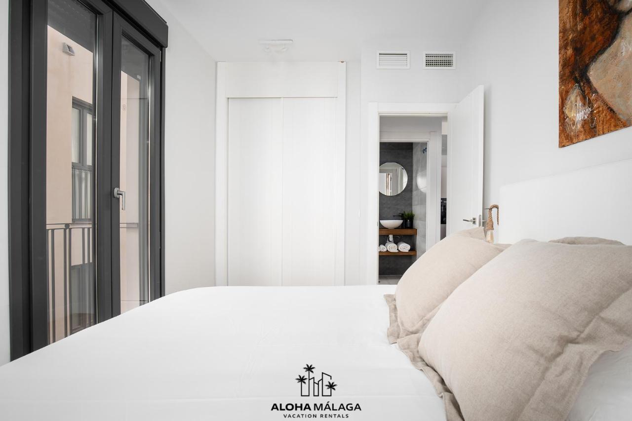 Apartamento Luxury Duplex With Pool And Padel Court In Town Málaga Exterior foto