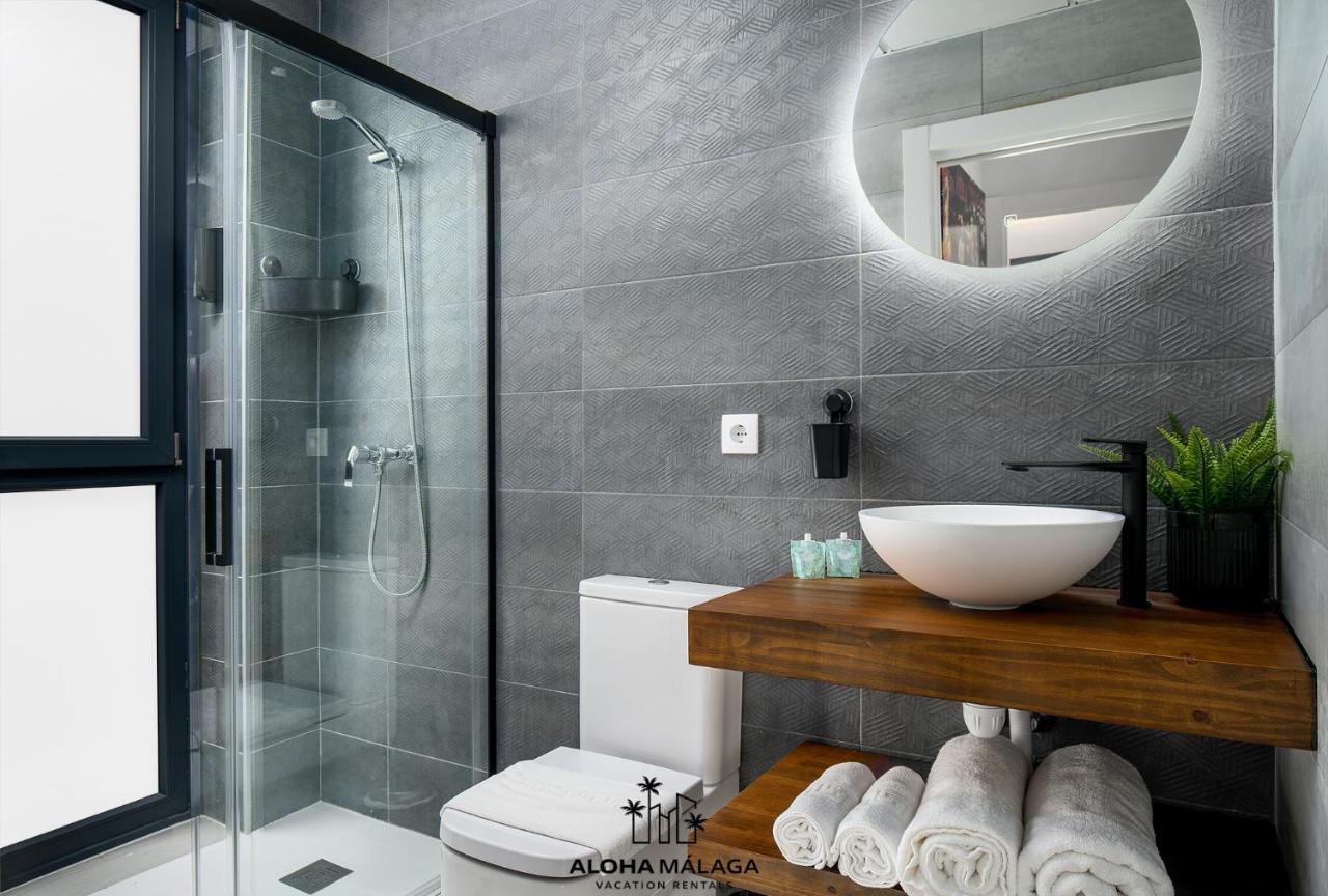 Apartamento Luxury Duplex With Pool And Padel Court In Town Málaga Exterior foto