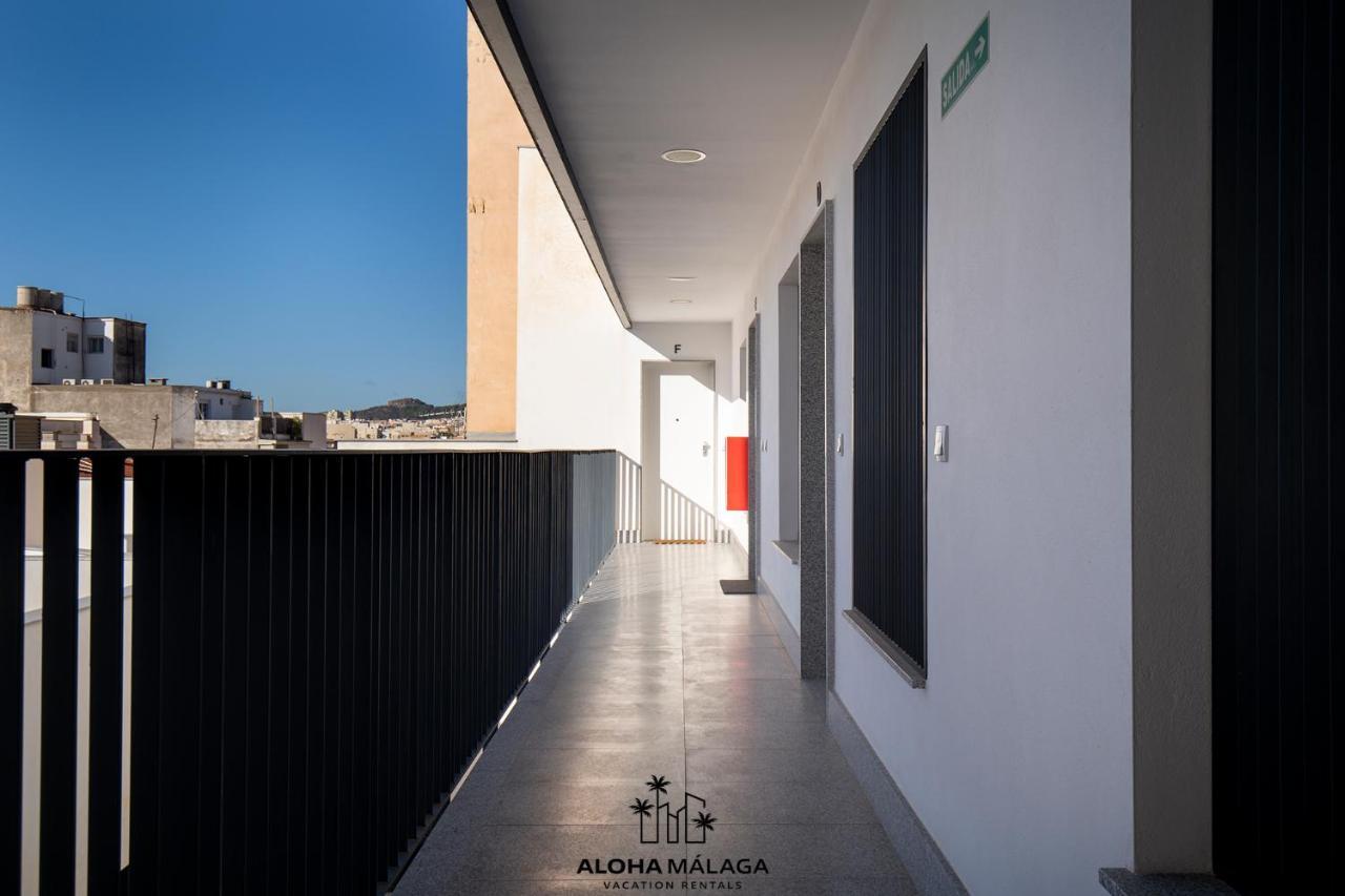 Apartamento Luxury Duplex With Pool And Padel Court In Town Málaga Exterior foto