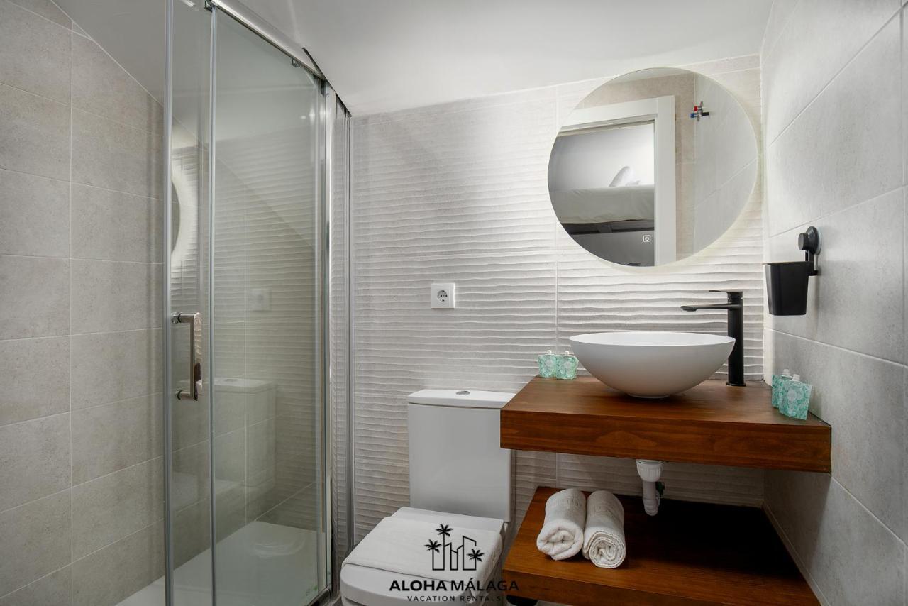 Apartamento Luxury Duplex With Pool And Padel Court In Town Málaga Exterior foto
