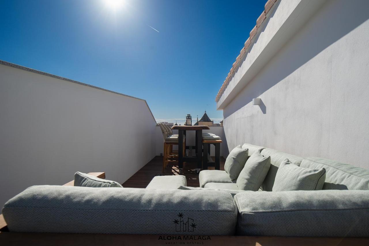 Apartamento Luxury Duplex With Pool And Padel Court In Town Málaga Exterior foto