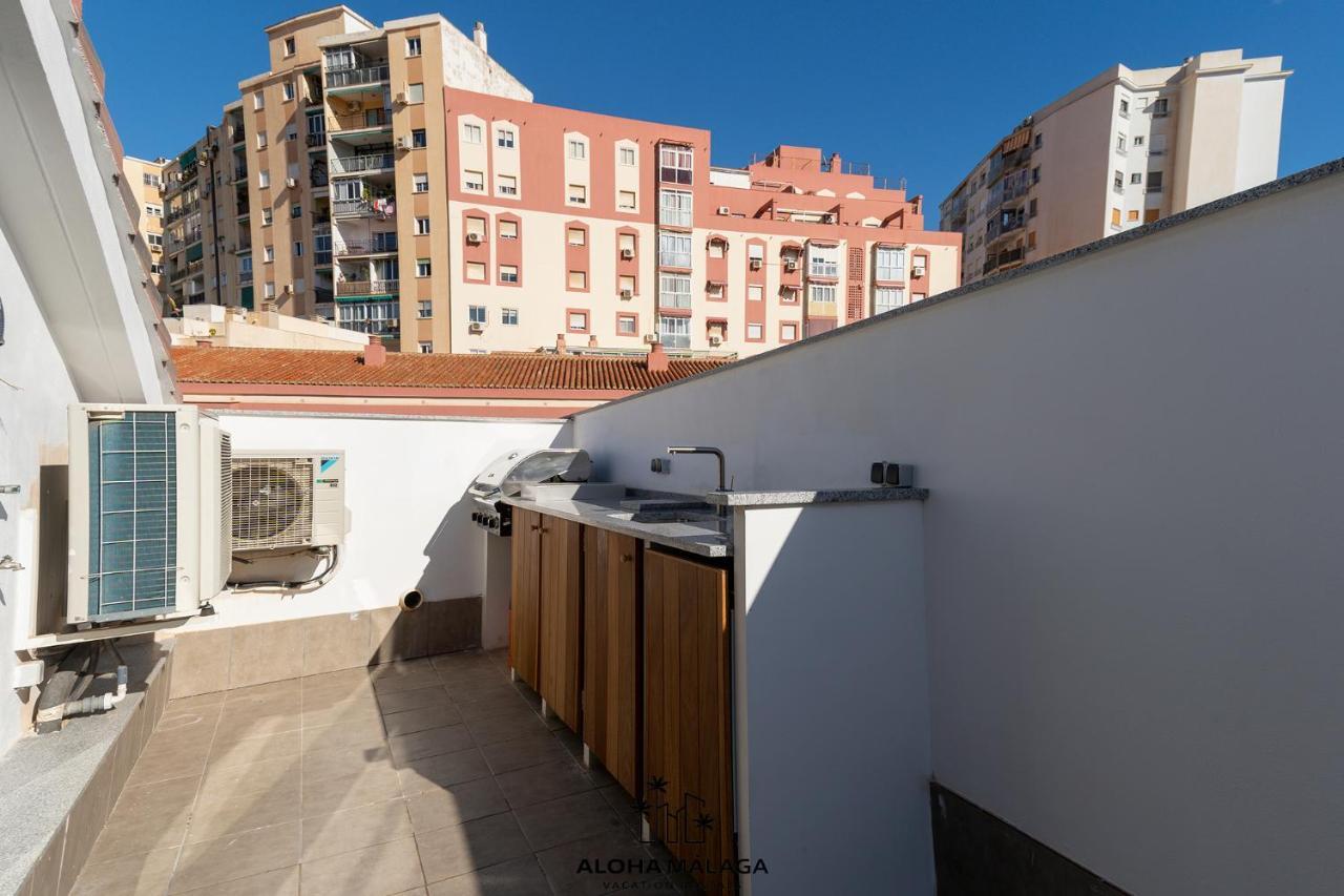 Apartamento Luxury Duplex With Pool And Padel Court In Town Málaga Exterior foto